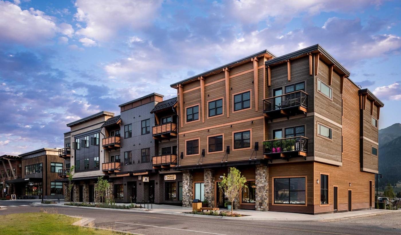 47 Town Center Ave.